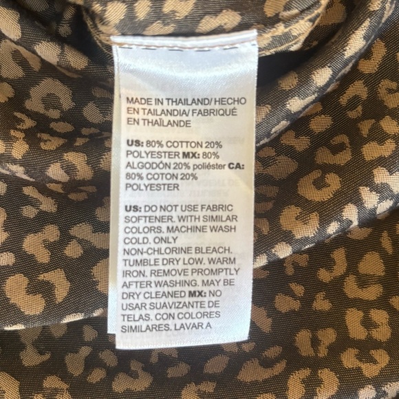 Chico’s Leopard Print No-Iron Blouse Size 2 (12) Coolmax All Season Top - Picture 8 of 13